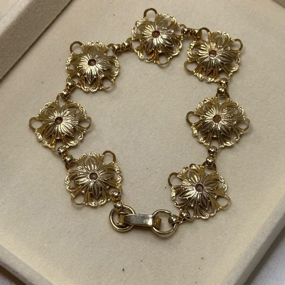 Vintage Gold Floral Link Bracelet with Pink Coral Stone Accents 6.5” - Picture 4 of 5